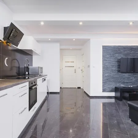 Lubelska By Renters Apartman *